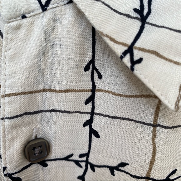 6A By Axis Silk Short Sleeve Button Up Shirt Size M Beige Check Pattern Preppy - Picture 9 of 9